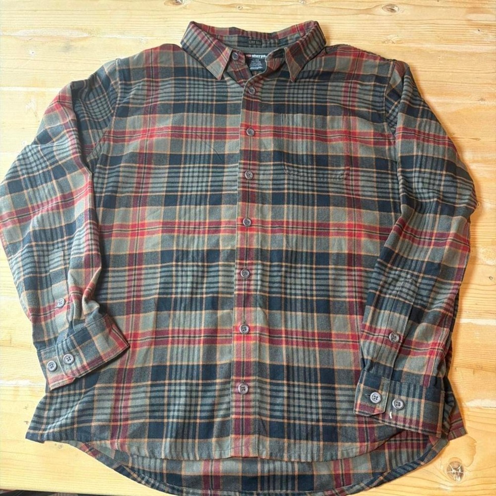 Sherpa Adventure Gear Mens XL Plaid‎ Flannel Shirt UPF 50+ Red Olive Button Down